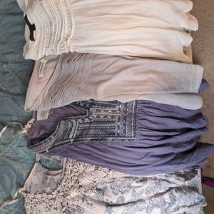 Bundle of 4 tops